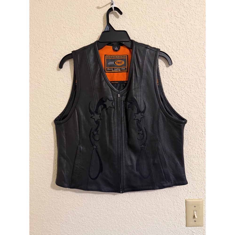 First Classics Black Leather Motorcycle Vest Star Tribal Embroidery L 580 Mens